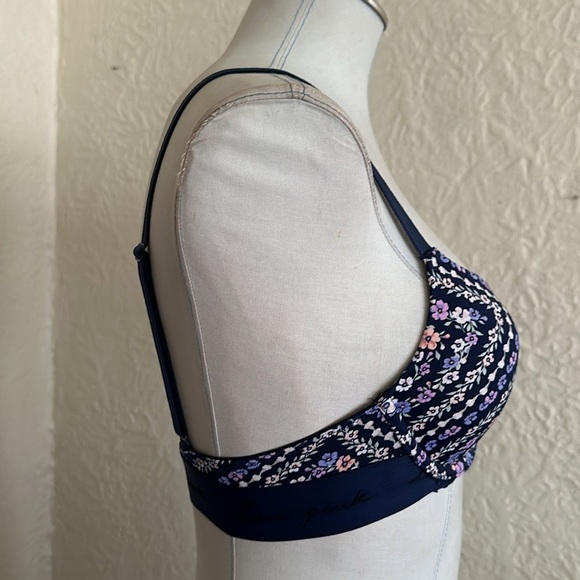 Victoria’s Secret Pink Wear Everywhere T-Shirt Lightly Lined Bra Blue Floral 32B - Picture 7 of 10